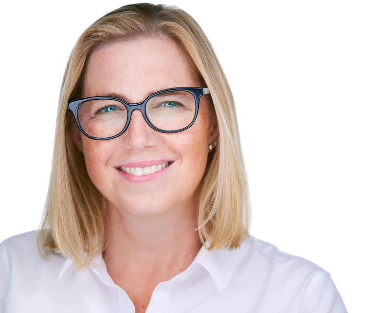 Isolde Baylor financial headshot photographer Bala Cynwyd PA