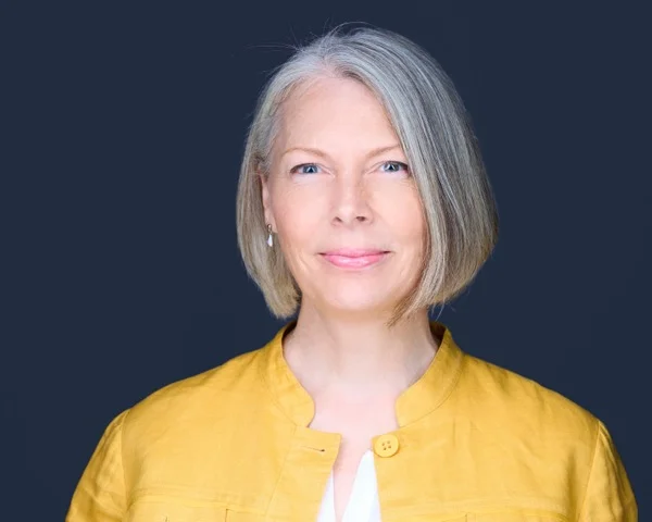 Financial headshot 1 Bala Cynwyd