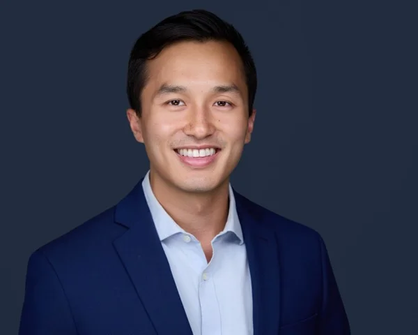 Financial headshot 2 Bala Cynwyd