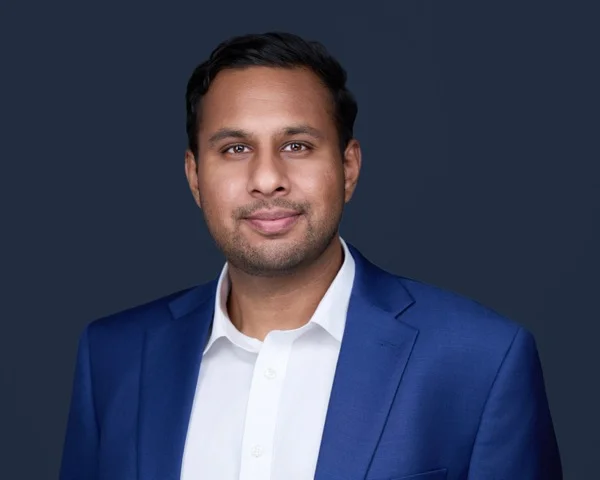 Financial headshot 3 Bala Cynwyd